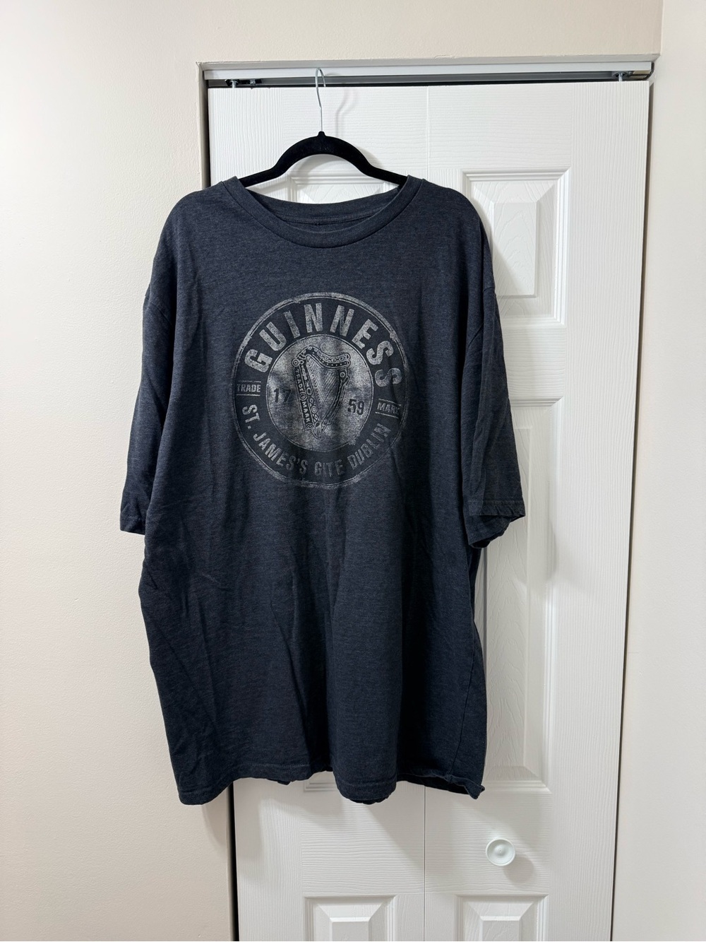 Guinness Dark Gray Short Sleeve Graphic Tee